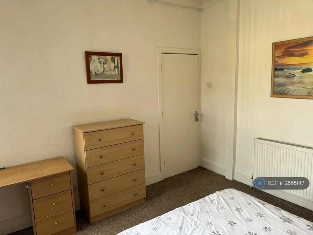 1 bedroom house share for rent