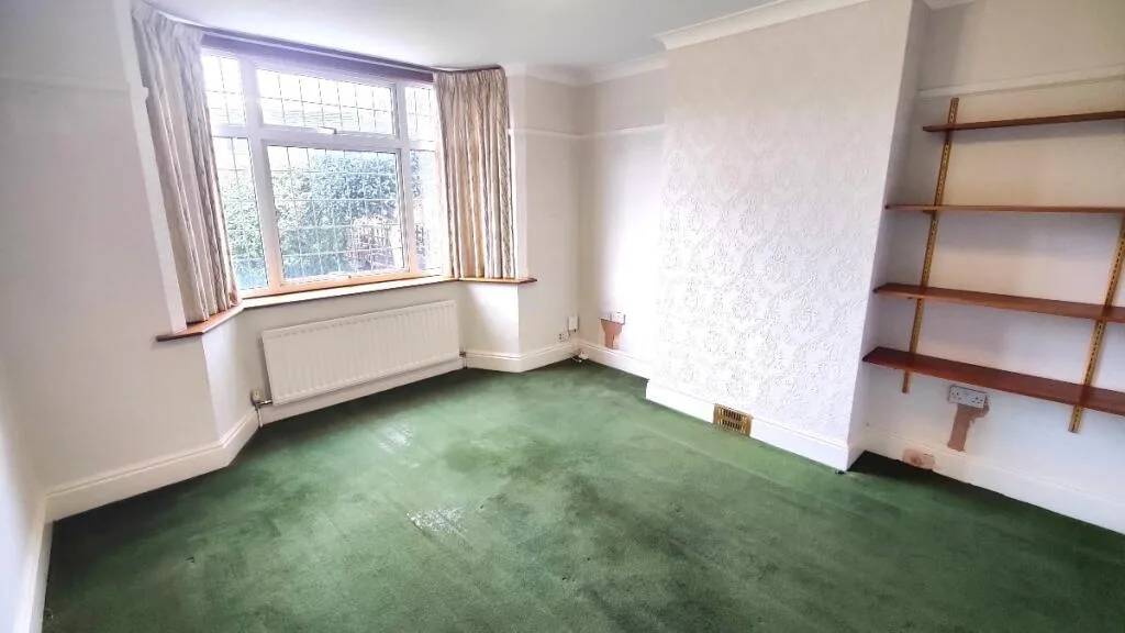 3 bedroom semi-detached house for rent