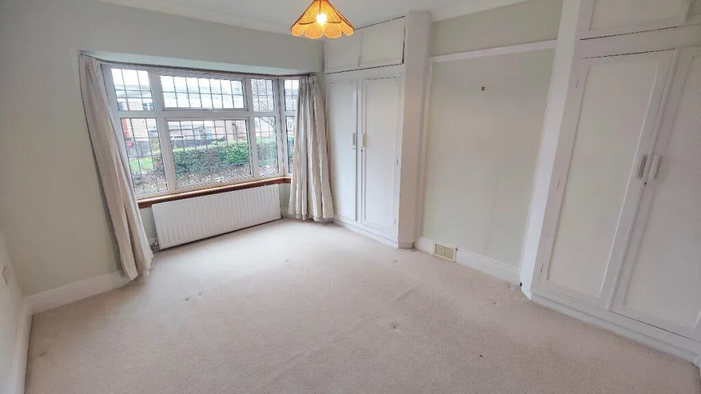 3 bedroom semi-detached house for rent