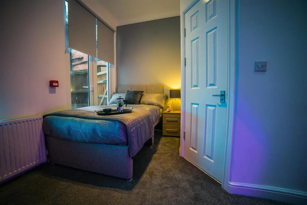 1 bedroom house share for rent