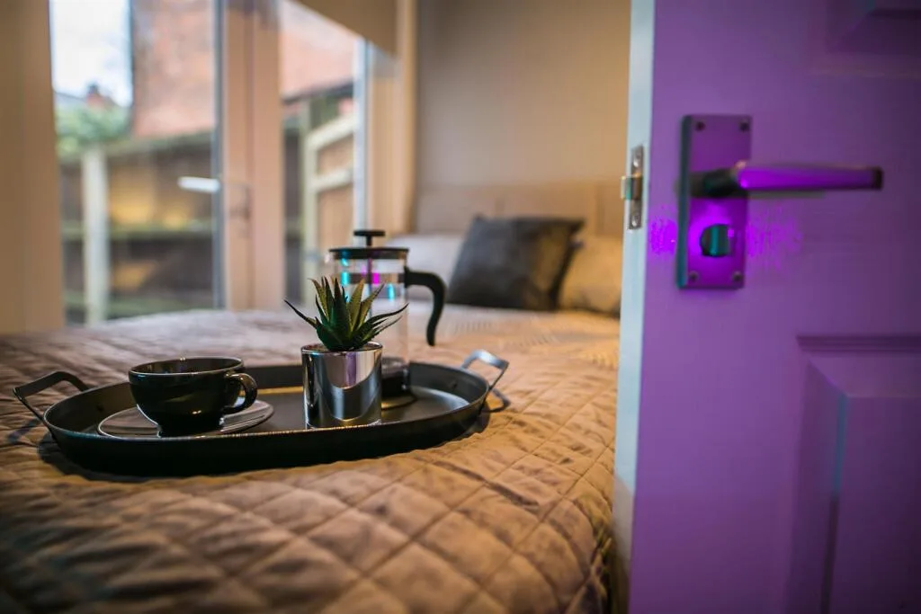 1 bedroom house share for rent