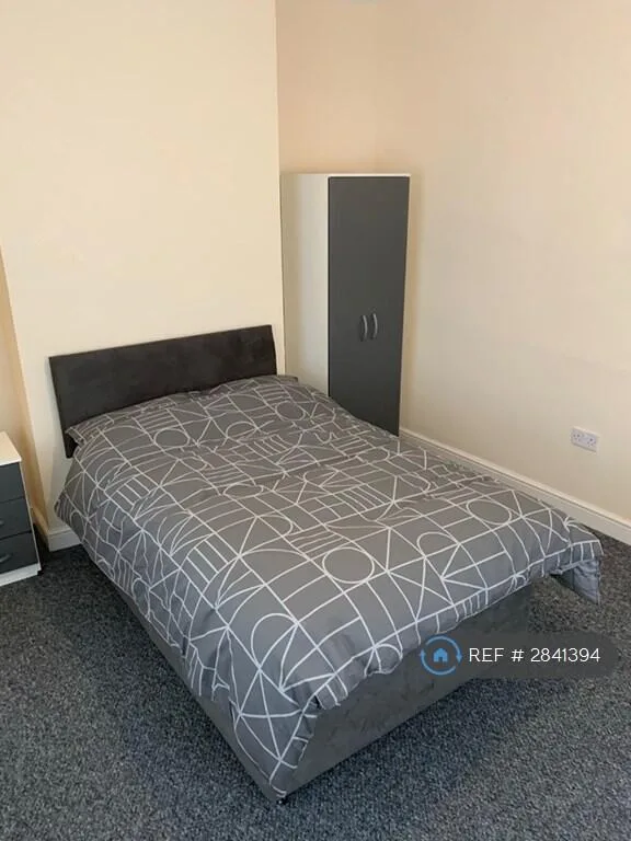 1 bedroom house share for rent