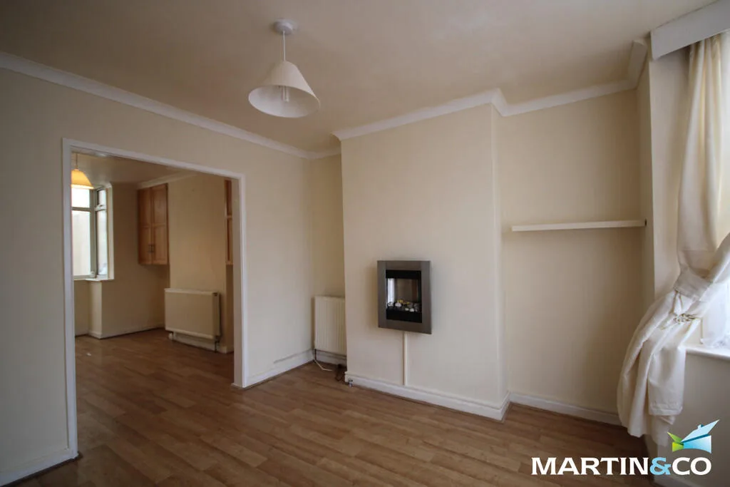 3 bedroom semi-detached house for rent