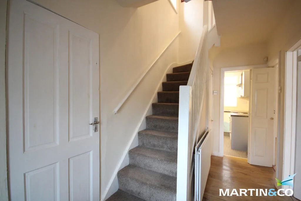 3 bedroom semi-detached house for rent