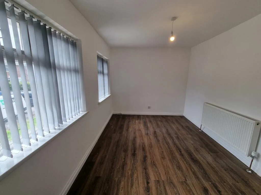 3 bedroom semi-detached house for rent