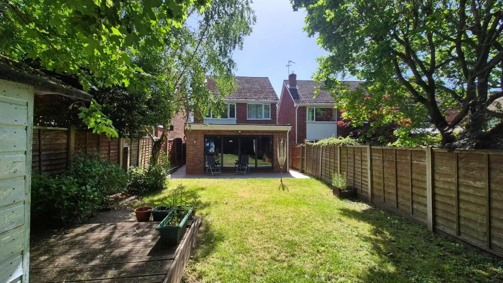 3 bedroom detached house for rent