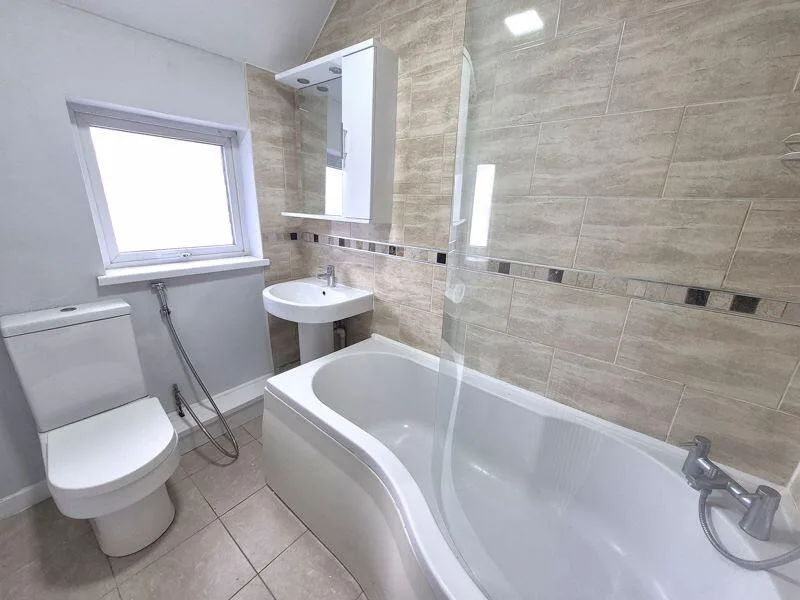 3 bedroom detached house for rent