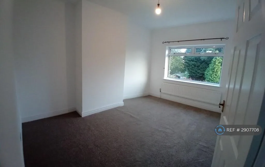 3 bedroom semi-detached house for rent