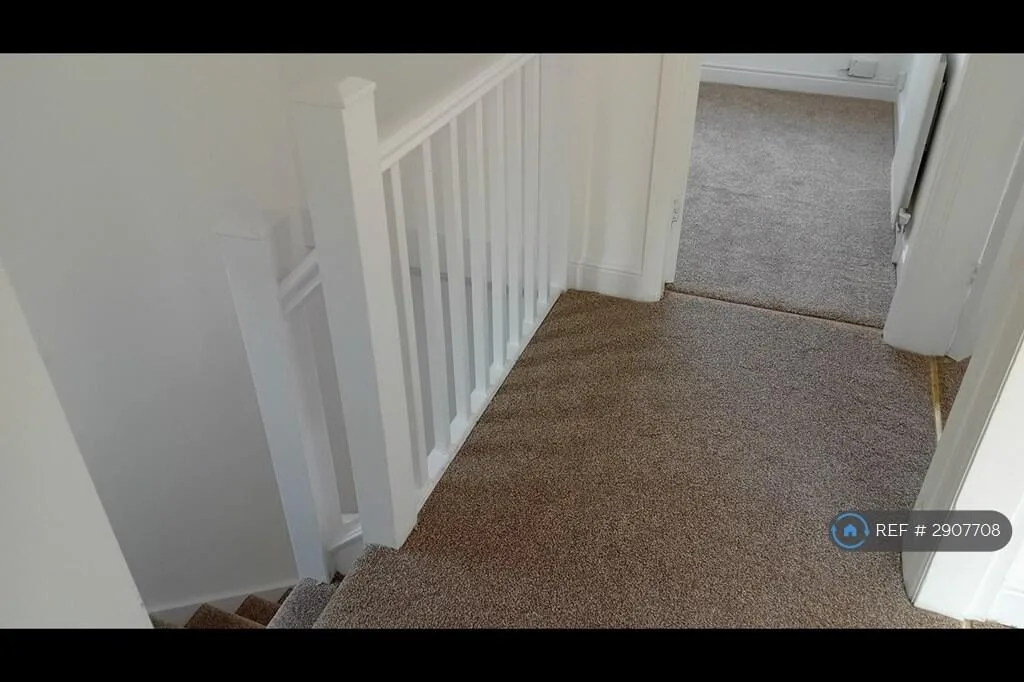 3 bedroom semi-detached house for rent