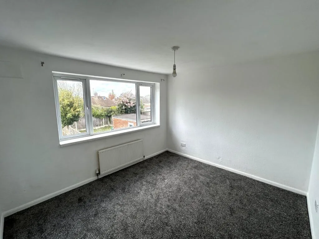 3 bedroom semi-detached house for rent