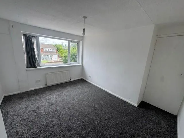 3 bedroom semi-detached house for rent