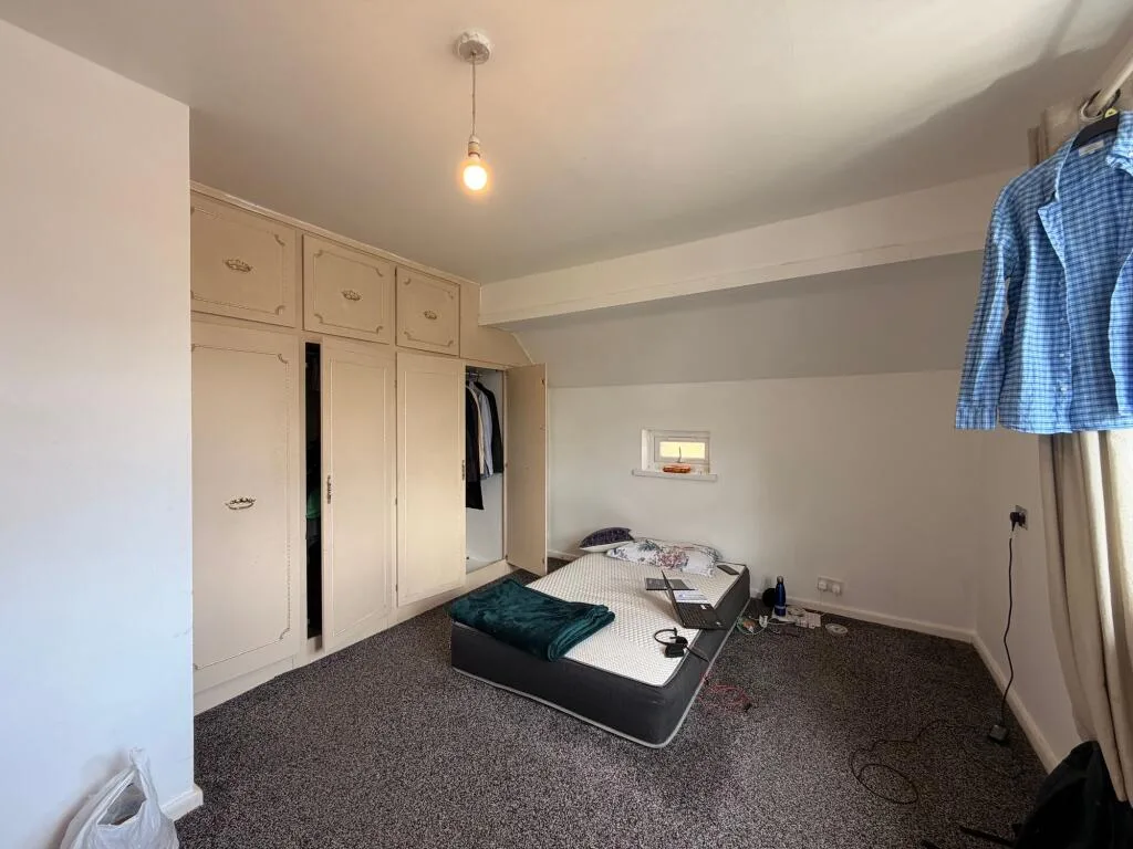 3 bedroom semi-detached house for rent