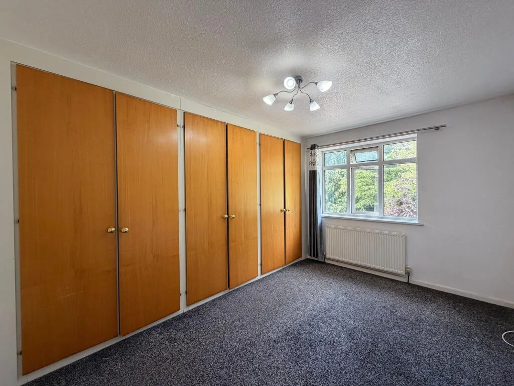 3 bedroom semi-detached house for rent