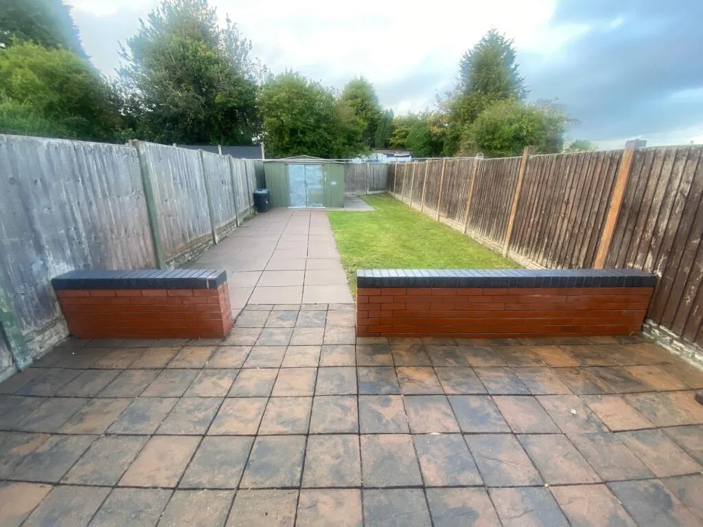 2 bedroom house for rent