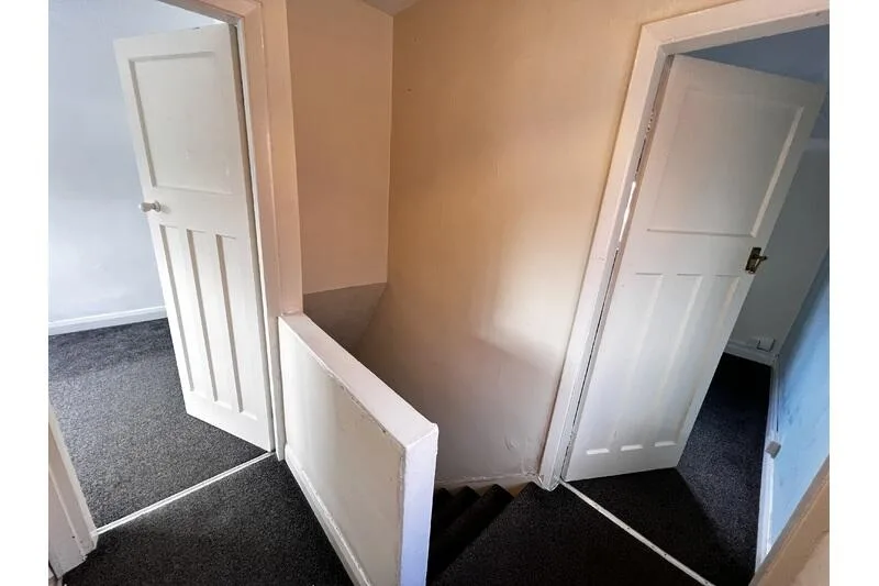 2 bedroom semi-detached house for rent