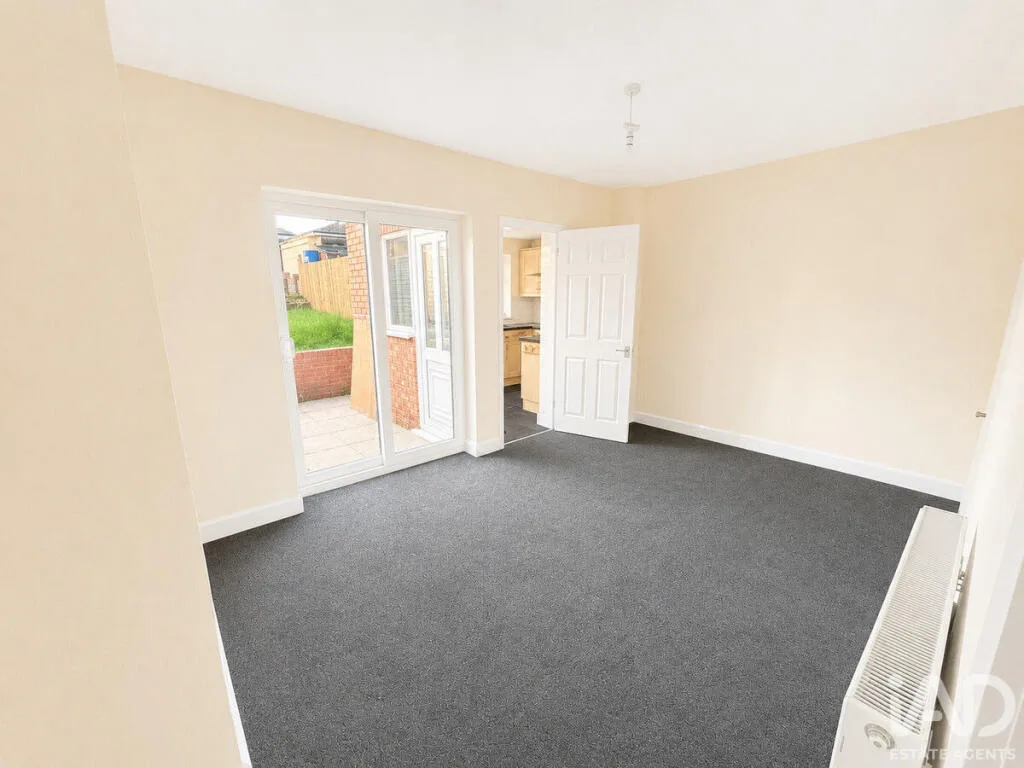2 bedroom semi-detached house for rent