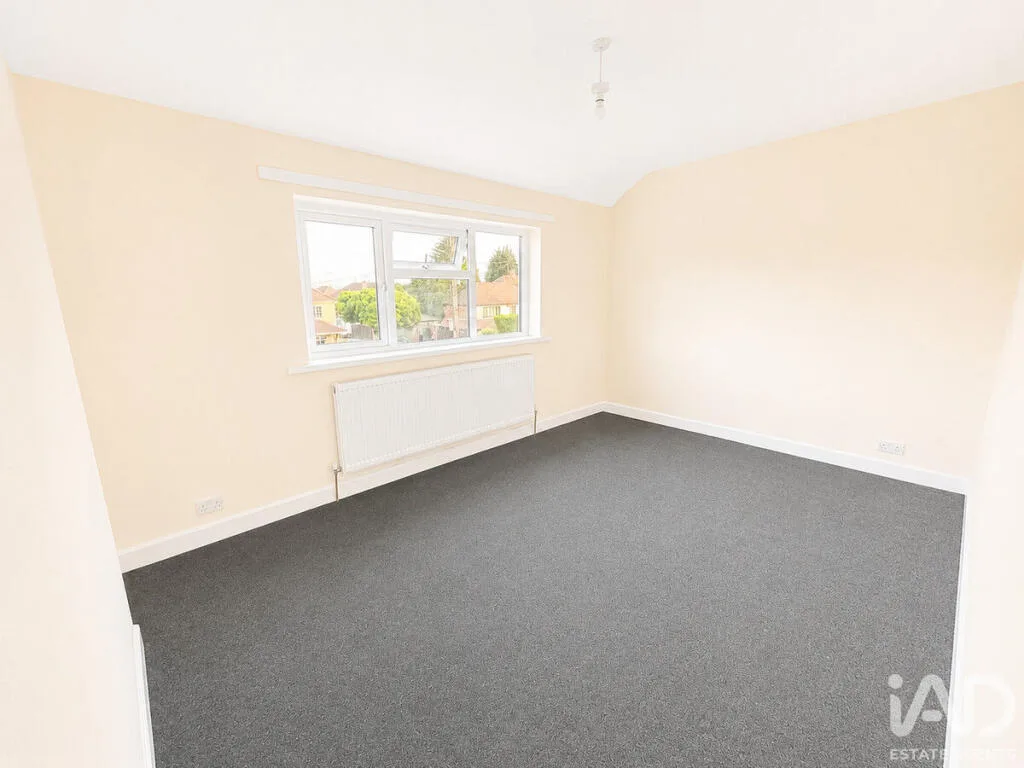 2 bedroom semi-detached house for rent