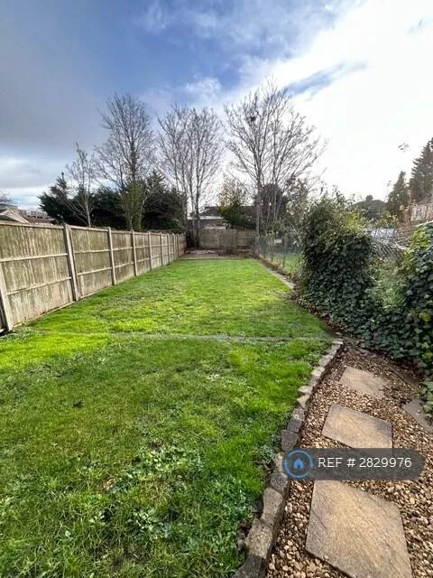 1 bedroom house share for rent