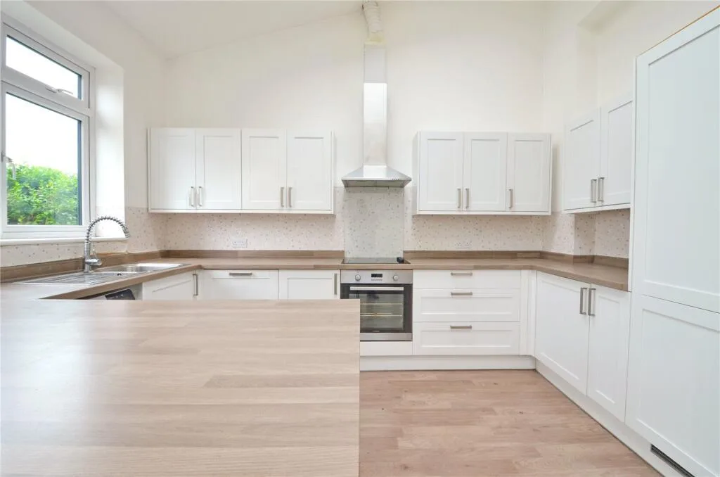 4 bedroom terraced house for rent