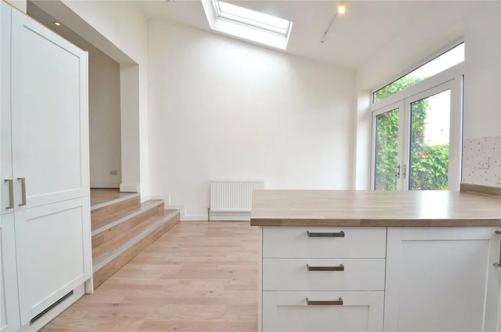 4 bedroom terraced house for rent