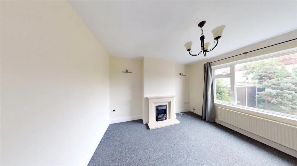 3 bedroom semi-detached house for rent