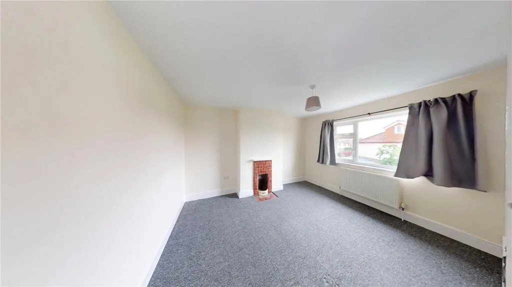 3 bedroom semi-detached house for rent