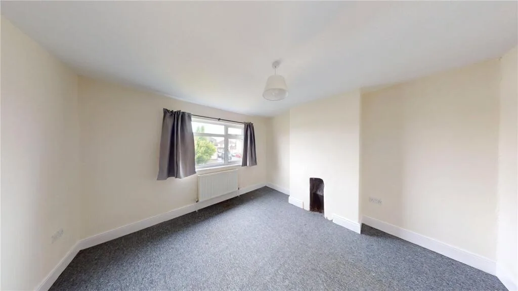 3 bedroom semi-detached house for rent