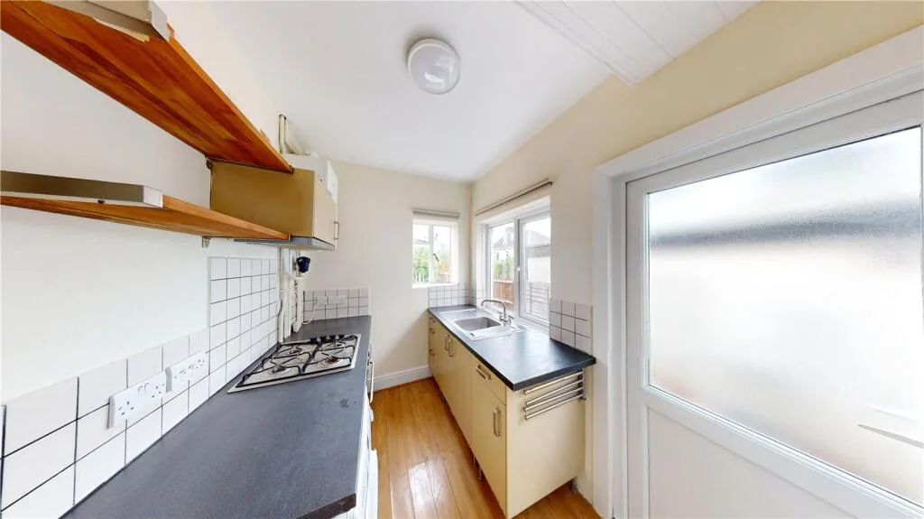3 bedroom semi-detached house for rent