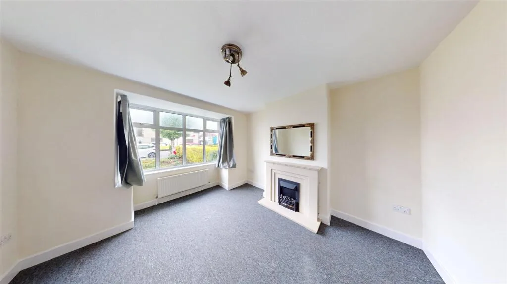 3 bedroom semi-detached house for rent