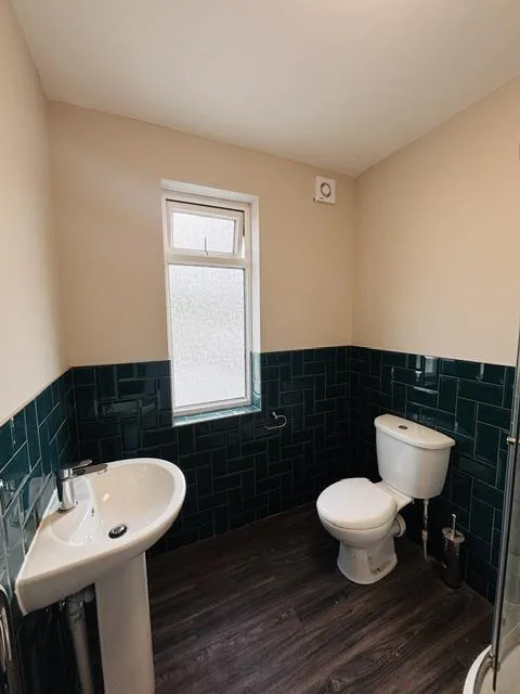1 bedroom house share for rent