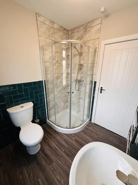 1 bedroom house share for rent