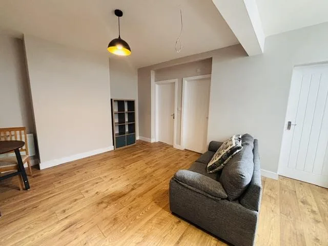 1 bedroom house share for rent