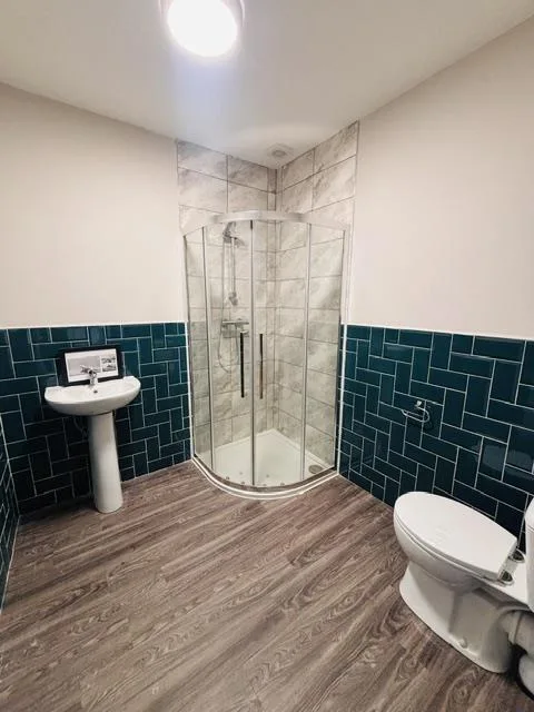 1 bedroom house share for rent