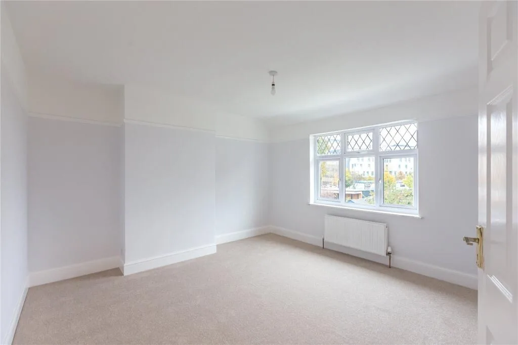 3 bedroom semi-detached house for rent