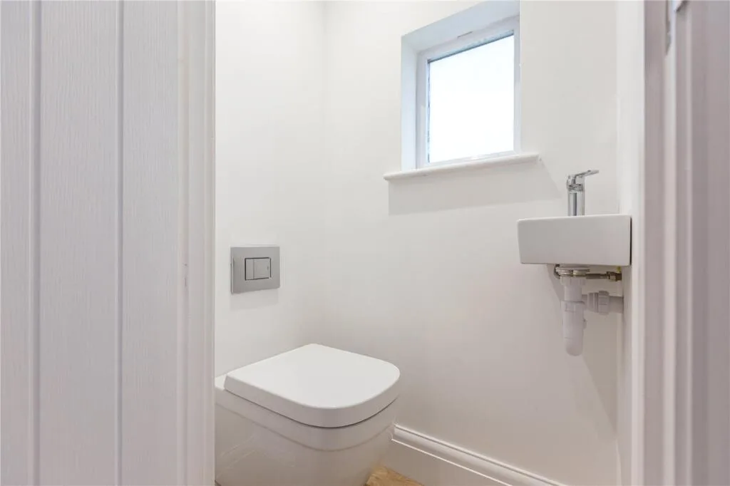 3 bedroom semi-detached house for rent