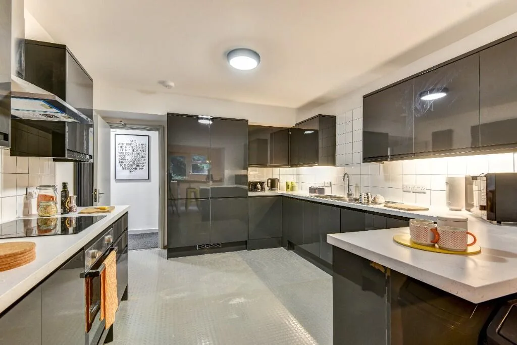 1 bedroom house share for rent