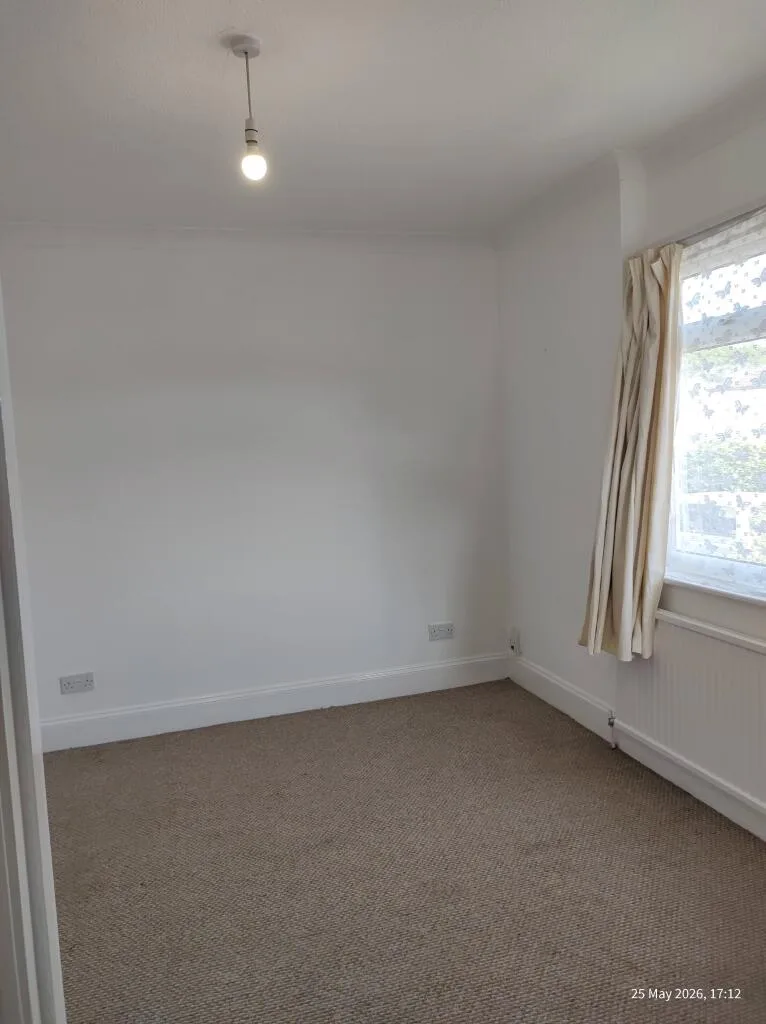3 bedroom semi-detached house for rent