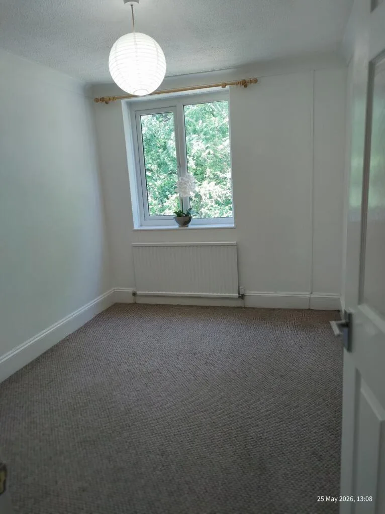 3 bedroom semi-detached house for rent