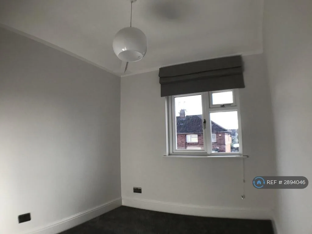 3 bedroom semi-detached house for rent
