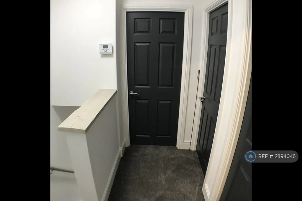 3 bedroom semi-detached house for rent
