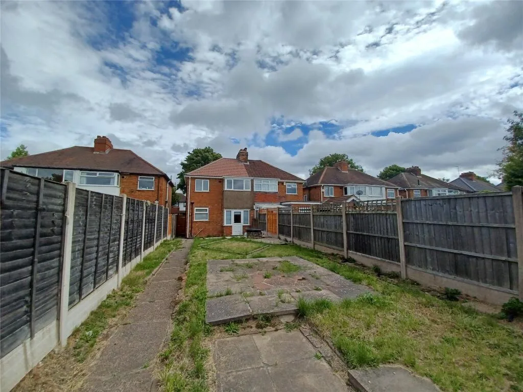 2 bedroom semi-detached house for rent