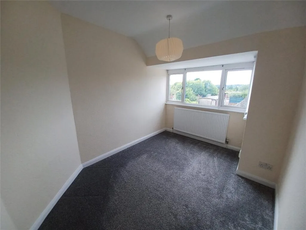 2 bedroom semi-detached house for rent