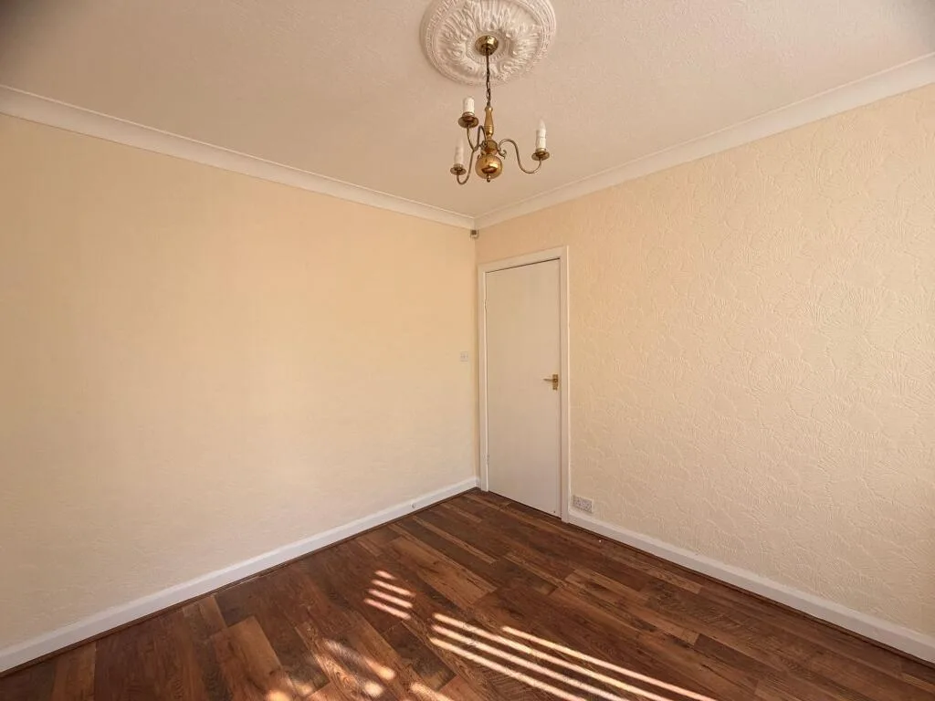 3 bedroom semi-detached house for rent