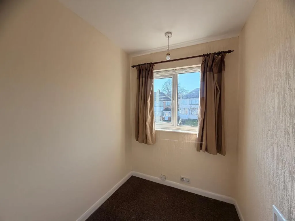 3 bedroom semi-detached house for rent