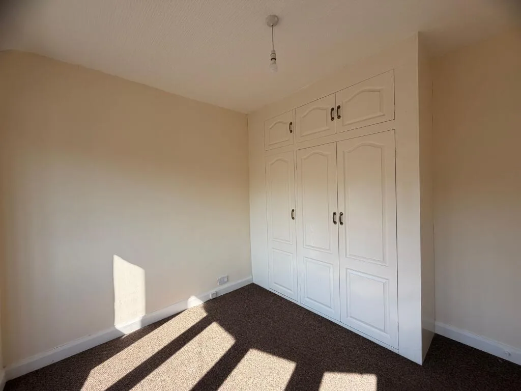 3 bedroom semi-detached house for rent