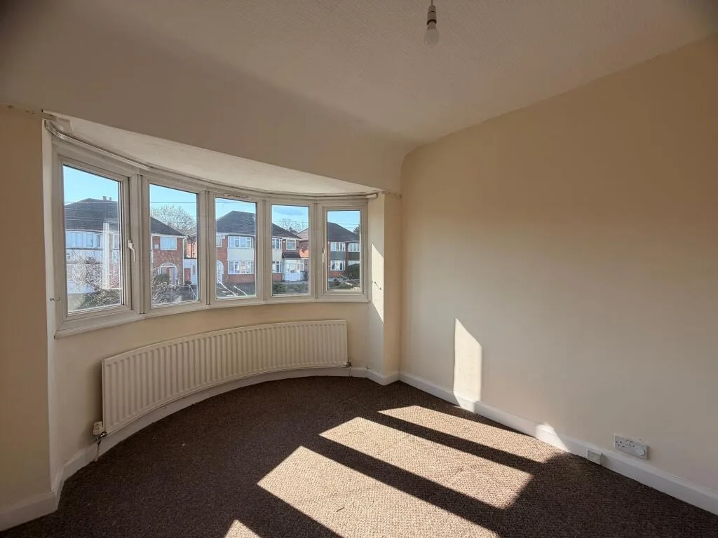 3 bedroom semi-detached house for rent