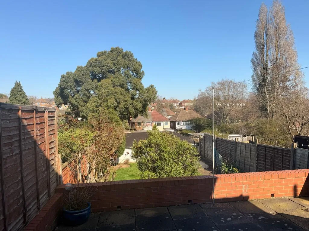3 bedroom semi-detached house for rent