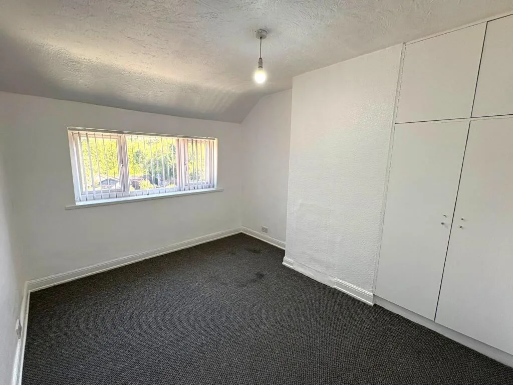 3 bedroom semi-detached house for rent