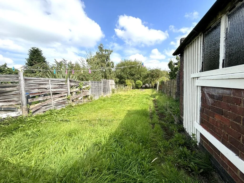 3 bedroom semi-detached house for rent