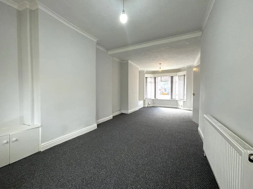 3 bedroom semi-detached house for rent